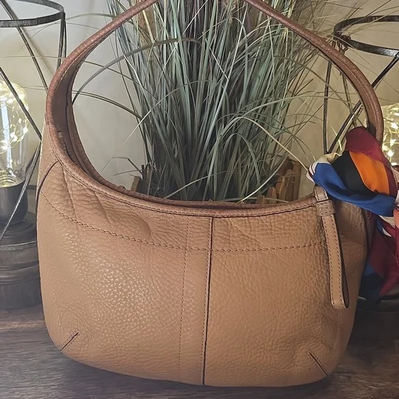 Coach ERGO MINI ZIP #11611 - Picture 6 of 8